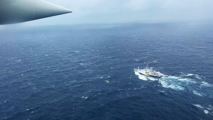 US Coast Guard continues to search for missing submersible with tourists visiting Titanic