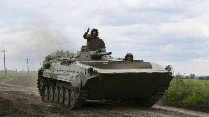 Ukrainian forces near the frontline city of Bakhmut, eastern Ukraine